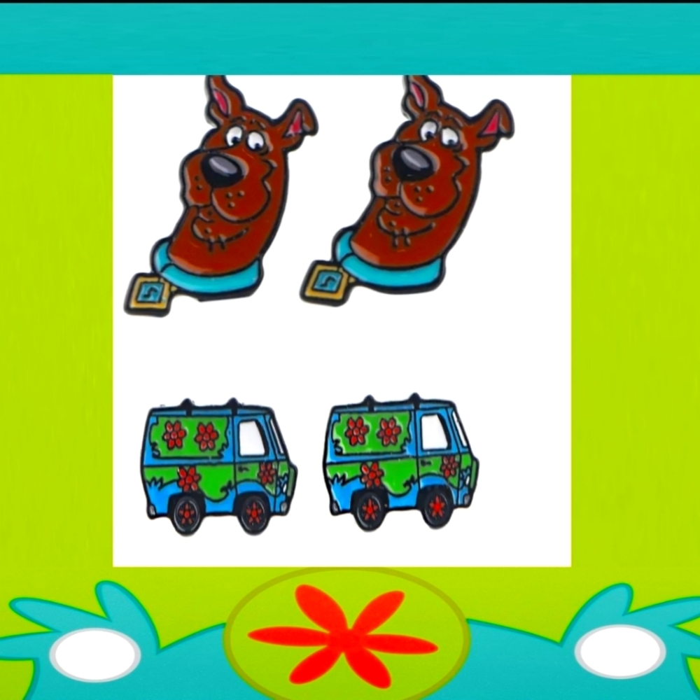 Scooby Doo Enamel Stud Earrings.2 pair of earrings.